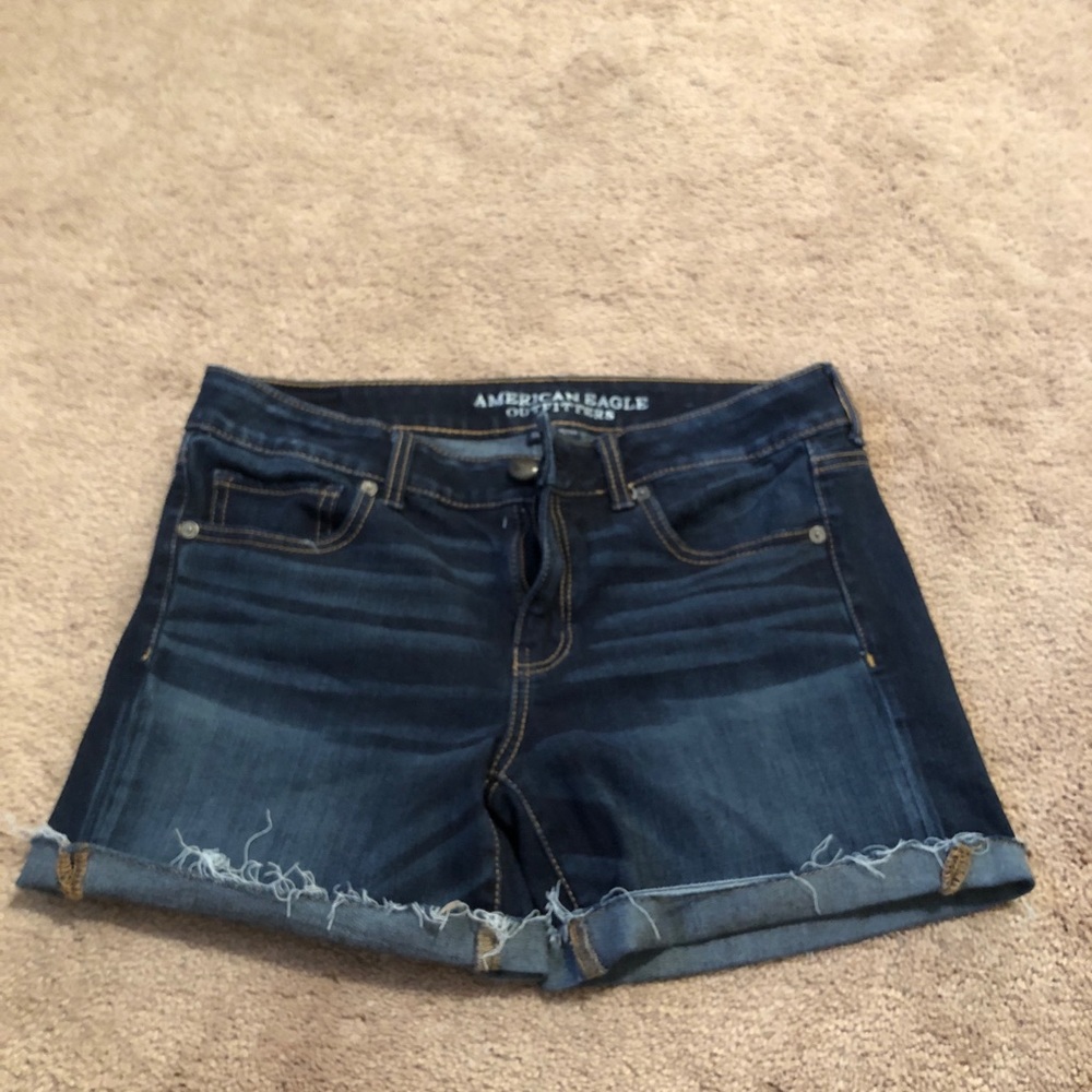 💕American Eagle Super Stretch Shorts 💕